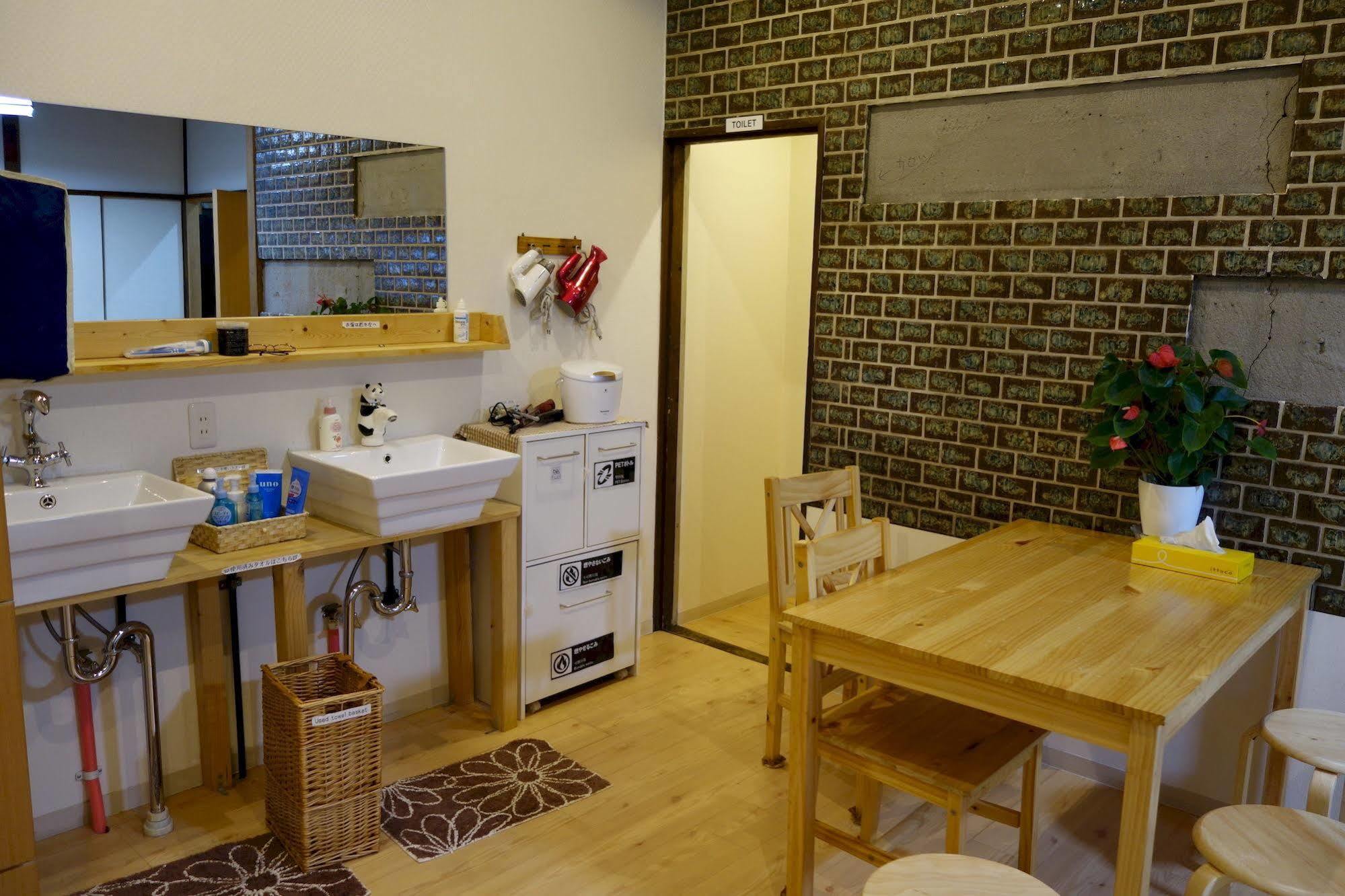 Guesthouse Akicafe Inn Χιροσίμα Εξωτερικό φωτογραφία